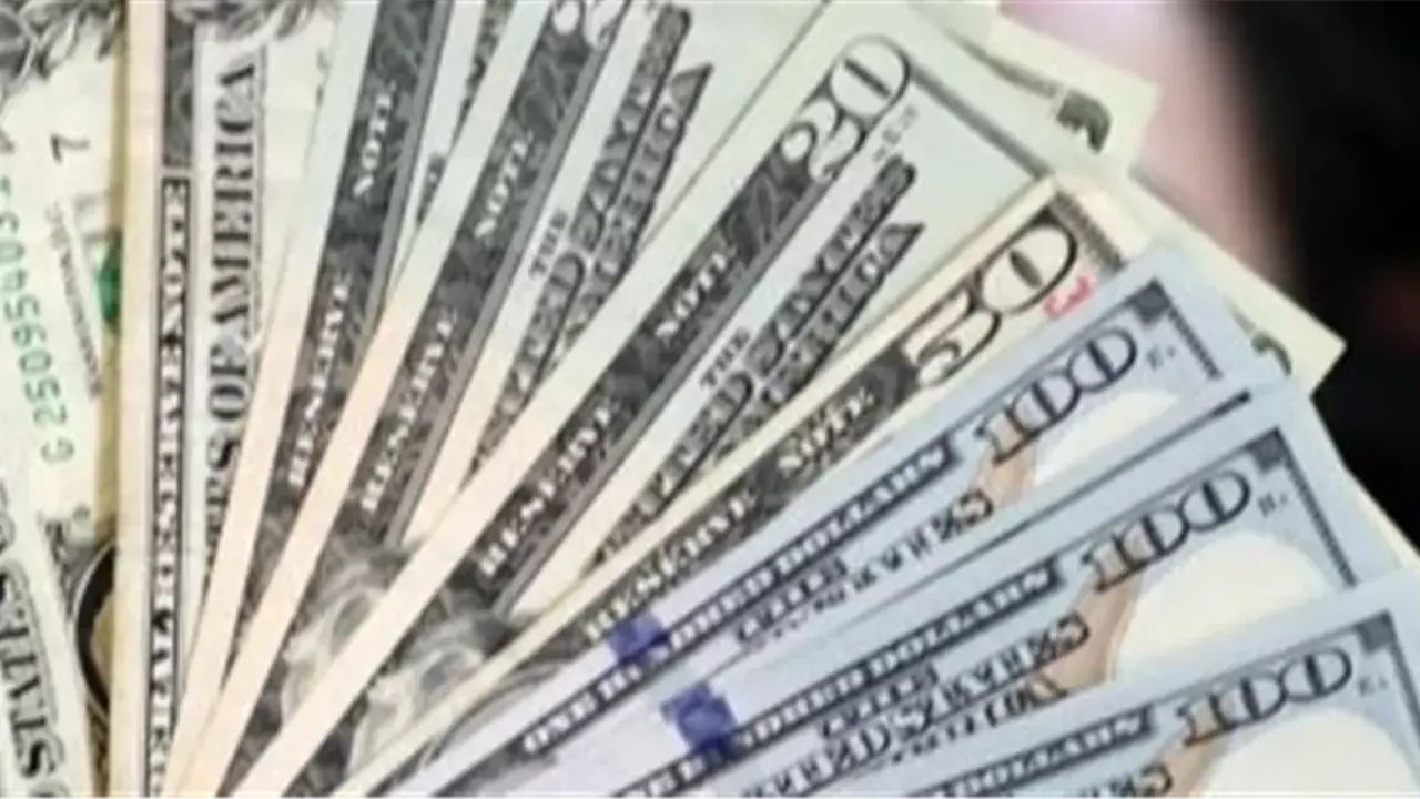 تقلبات مستمرة في أسعار العملات الأجنبية مقابل الجنيه المصري يوم الخميس 26 مارس
